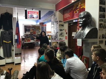 Школьникам райцентра рассказали о выселковских детях войны