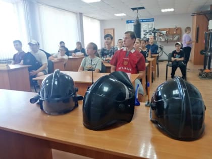 На экскурсии в «Службе спасения г. Ейска» побывали воспитанники школы-интерната № 2