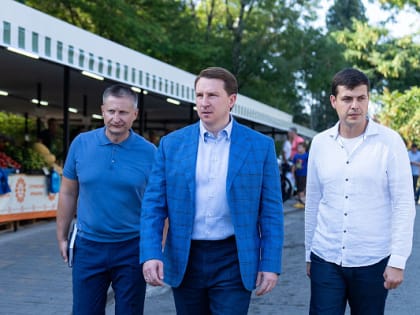 Глава Сочи Алексей Копайгородский оценил модернизацию муниципальной ярмарки в Дагомысе