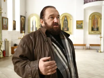 Аркадий Холопов: «Пусть в храме будет одна икона, но правильная»