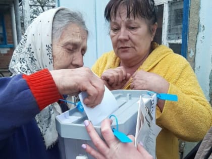 В Ейском районе проходит голосование на дому