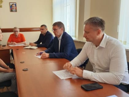 Виктор Филонов провел  в мкр. Лазаревское плановый прием граждан