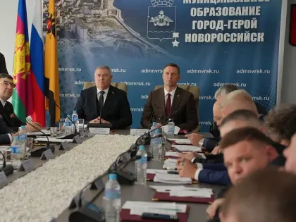 На заседании городской Думы Новороссийска депутатам был представлен доклад об итогах оперативно-служебной деятельности в 2024 году