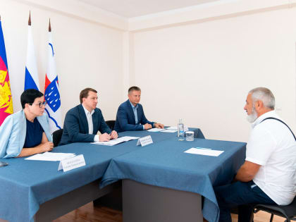 Глава Сочи Алексей Копайгородский провел прием жителей Верхнелооского сельского округа