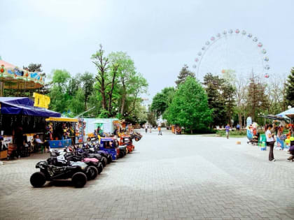 Евгений Наумов: В парках Краснодара стартовал летний туристический сезон