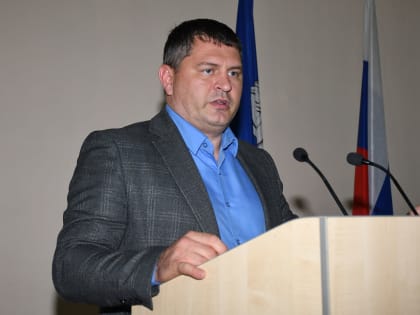 Обсуждение бюджета и изменений в Уставе на сессии районного совета