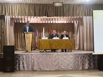 Сегодня состоялась отчетная сессия главы нашего поселения. Вячеслав Валерьевич отчитался о проделанной работе за 2024 год и о планах на будущее