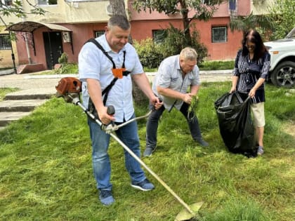 Владимир Елединов принял участие во Всероссийском субботнике