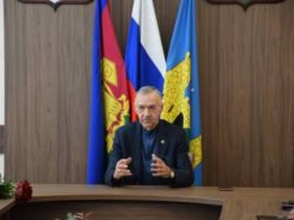 В ДЕНЬ МЕСТНОГО САМОУПРАВЛЕНИЯ ГЛАВА РАЙОНА ВСТРЕТИЛСЯ СО ШКОЛЬНИКАМИ      