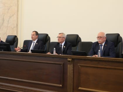 Безопасность, импортозамещение и выполнение госпрограмм: как прошло 12-е пленарное заседание ЗСК