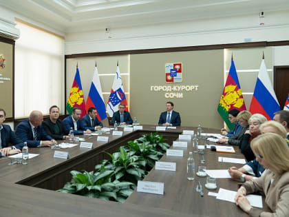 Глава Сочи Алексей Копайгородский провел рабочую встречу с территориальной депутатской группой Центрального района