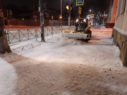 За ночь для обработки дорог в Краснодаре использовали 507 тонн противогололедных материалов