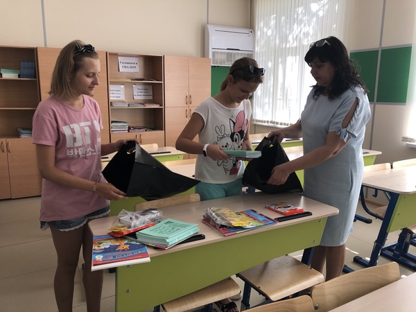 Помощь школе. Помощь в школе. Школа ЦМП. Приемка в школу легко. Саран помогает школе.