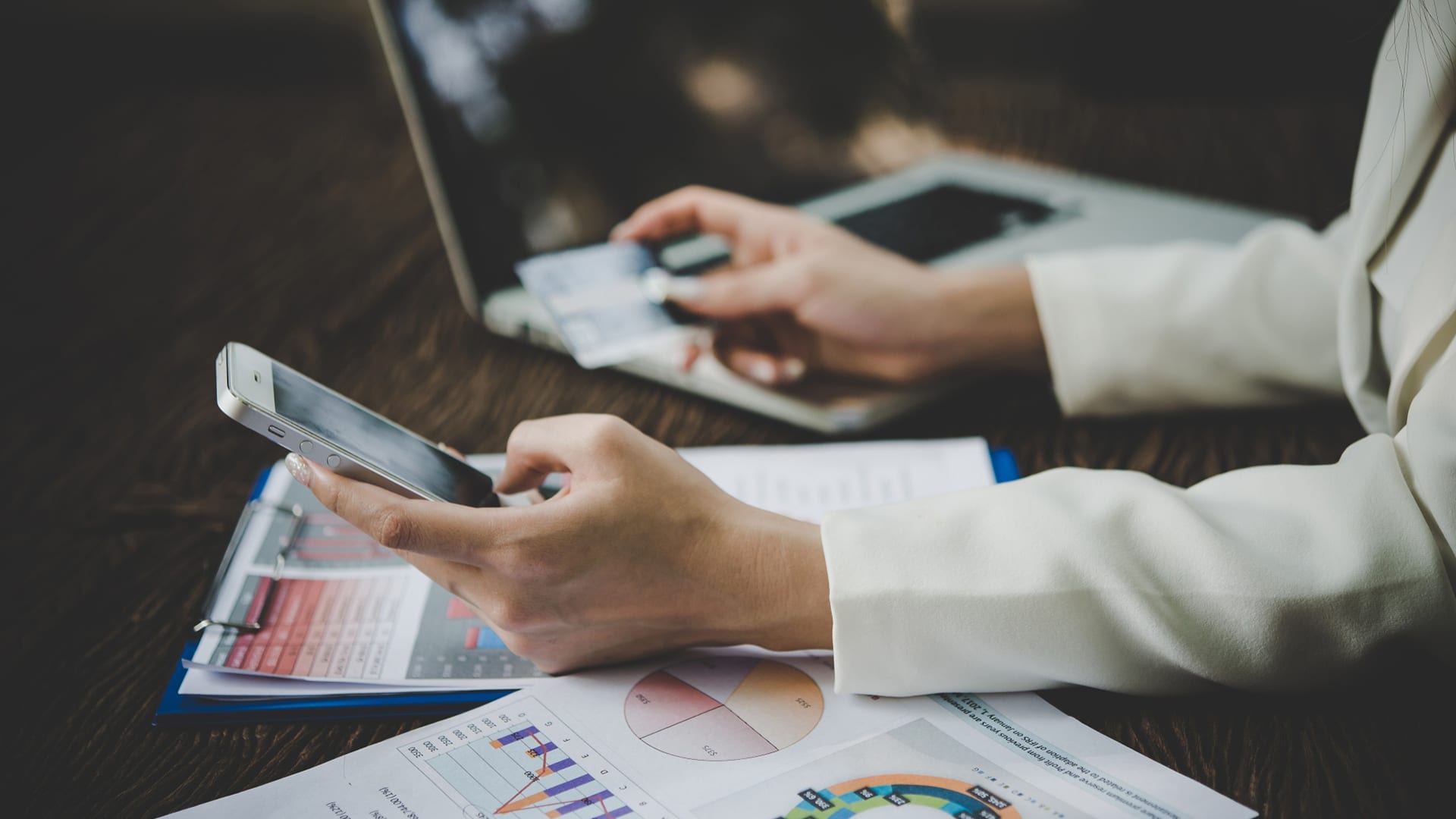 Comparing App Development Costs Across Different Industries