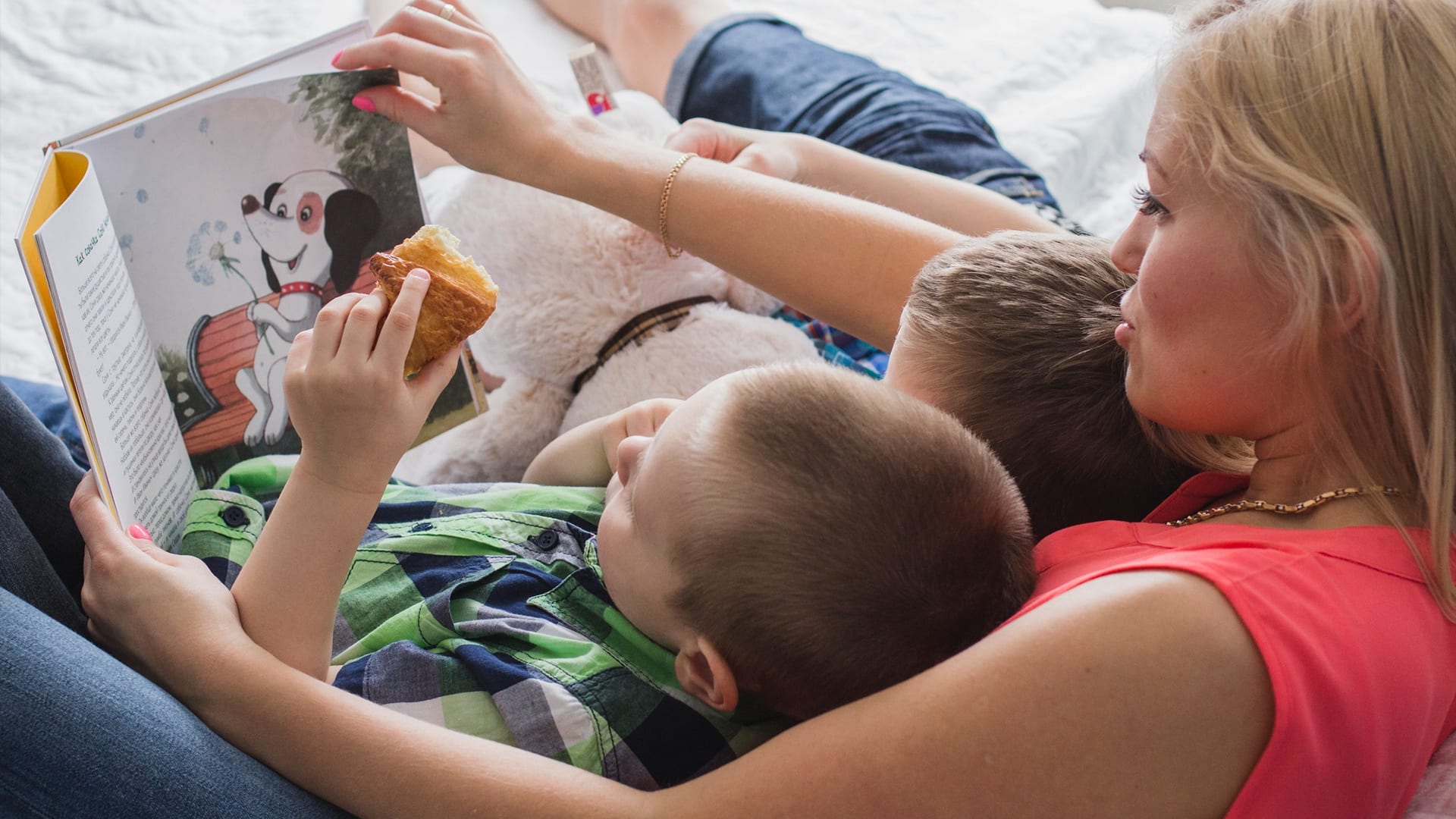 Choosing the Right Children’s Book Illustration Service