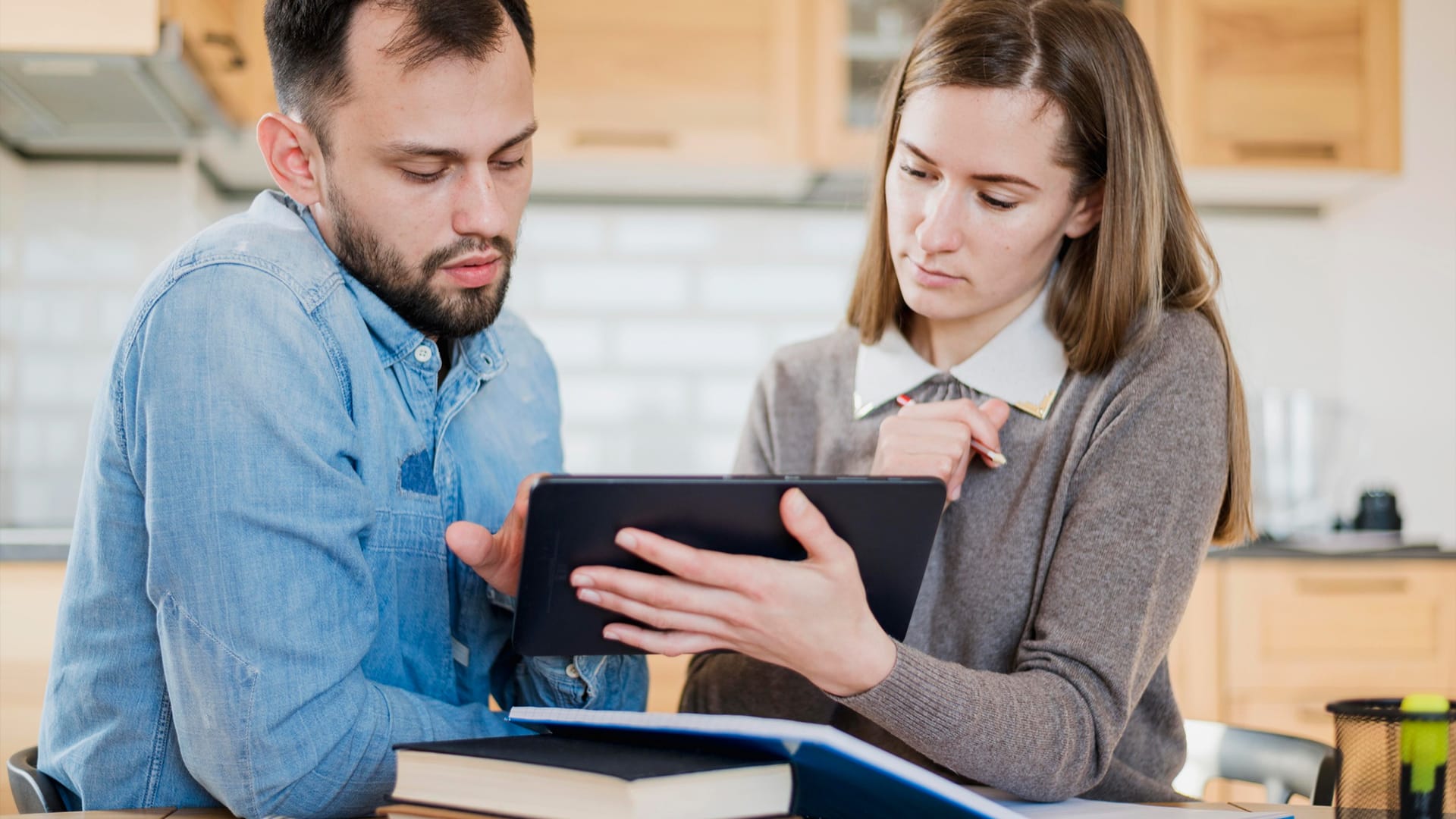 Ebook vs Print Book: Which Format Is Better for New Authors?