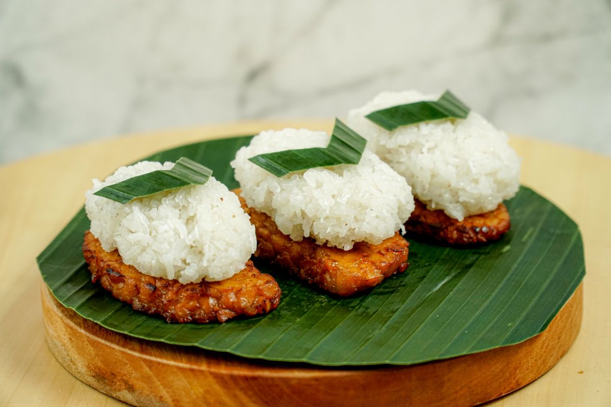 Jadah Tempe Mbah Djum Kaliurang