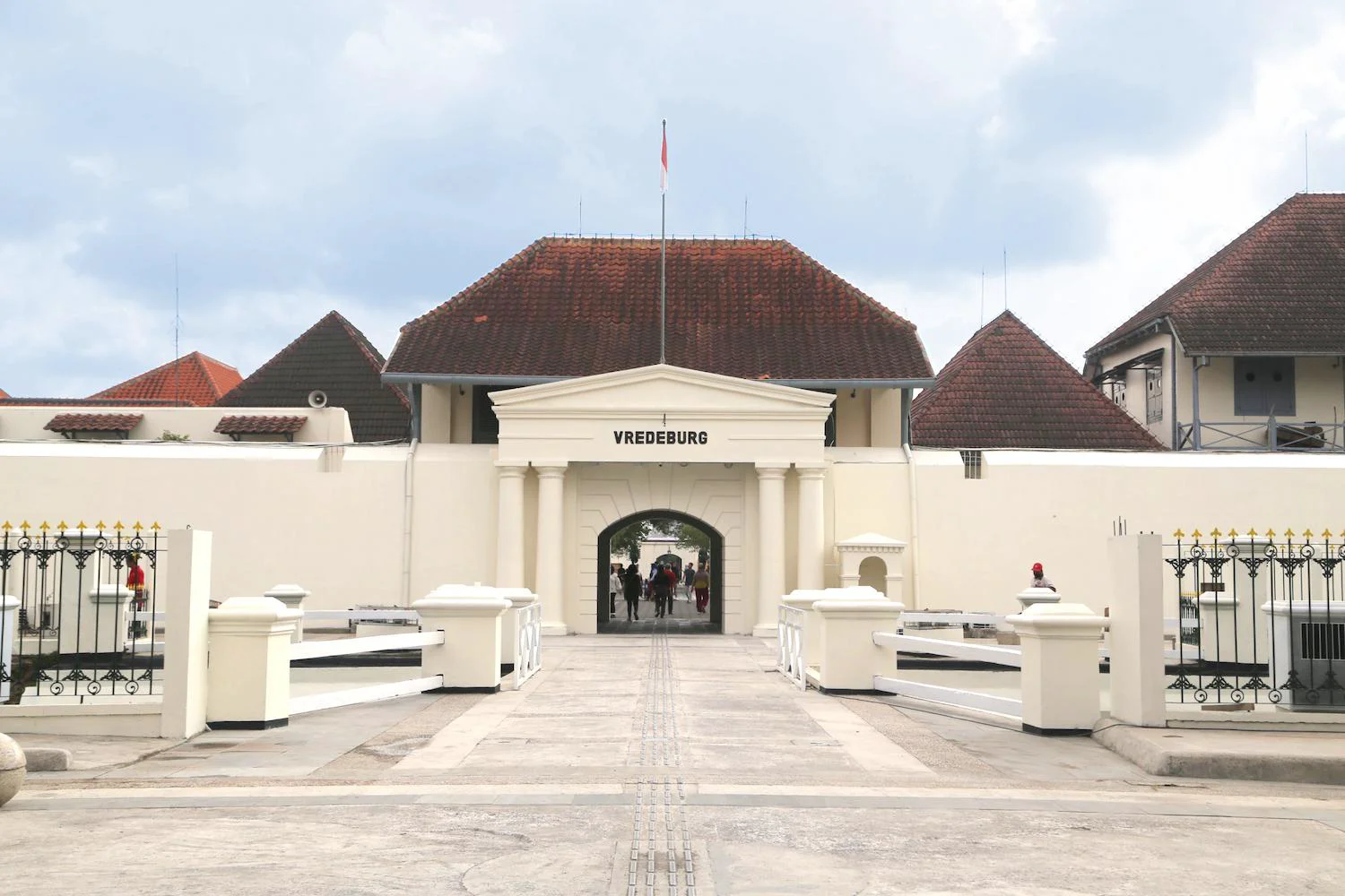 Tampak Depan Museum Benteng Vredeburg Yogyakarta