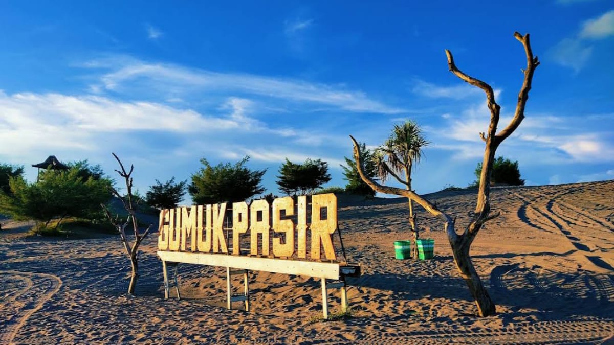 Gumuk Pasir Parangkusumo