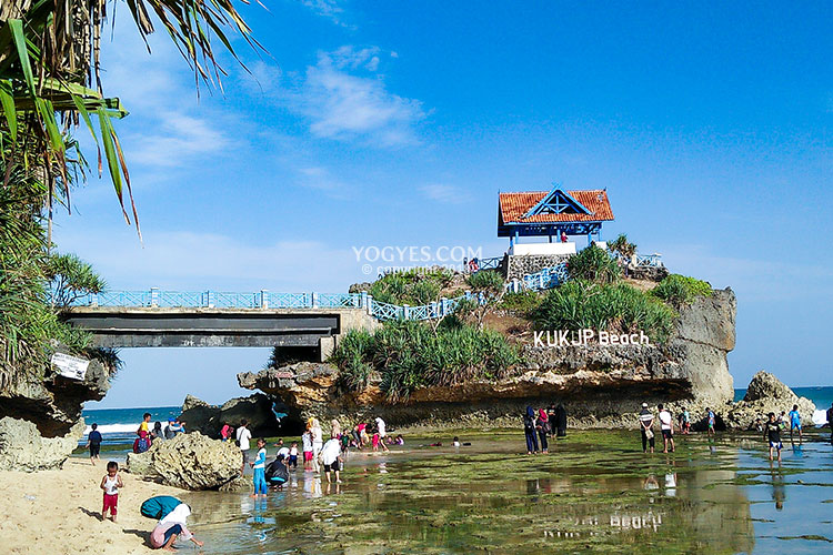 Pantai Kukup