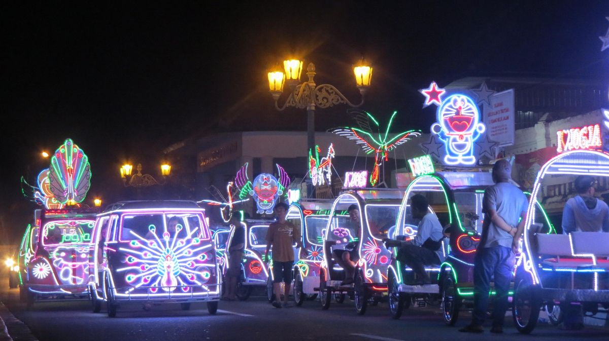 Suasana Malam Alun-Alun Kidul Yogyakarta