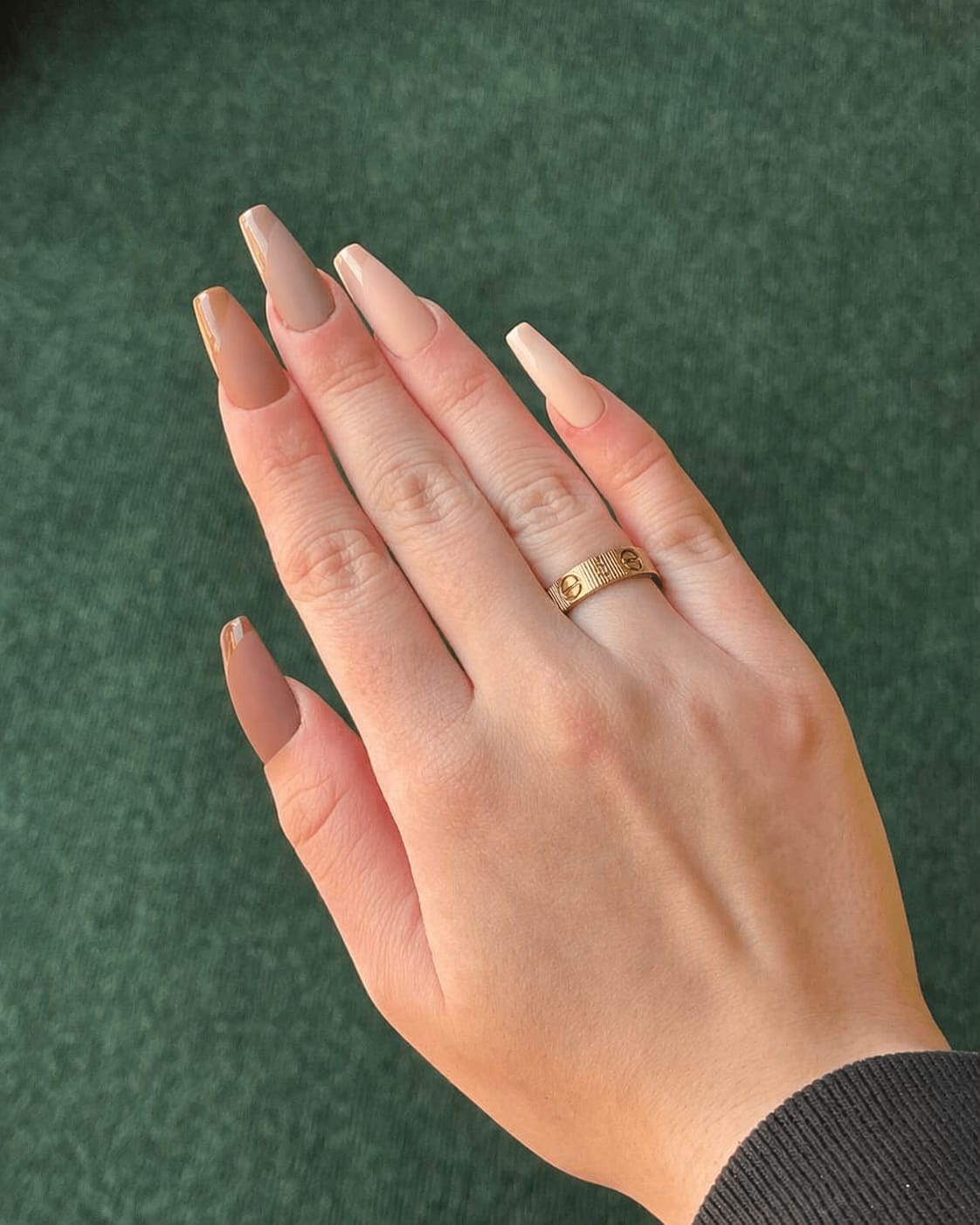 Bague Cartier Élégance Dorée — photo 2