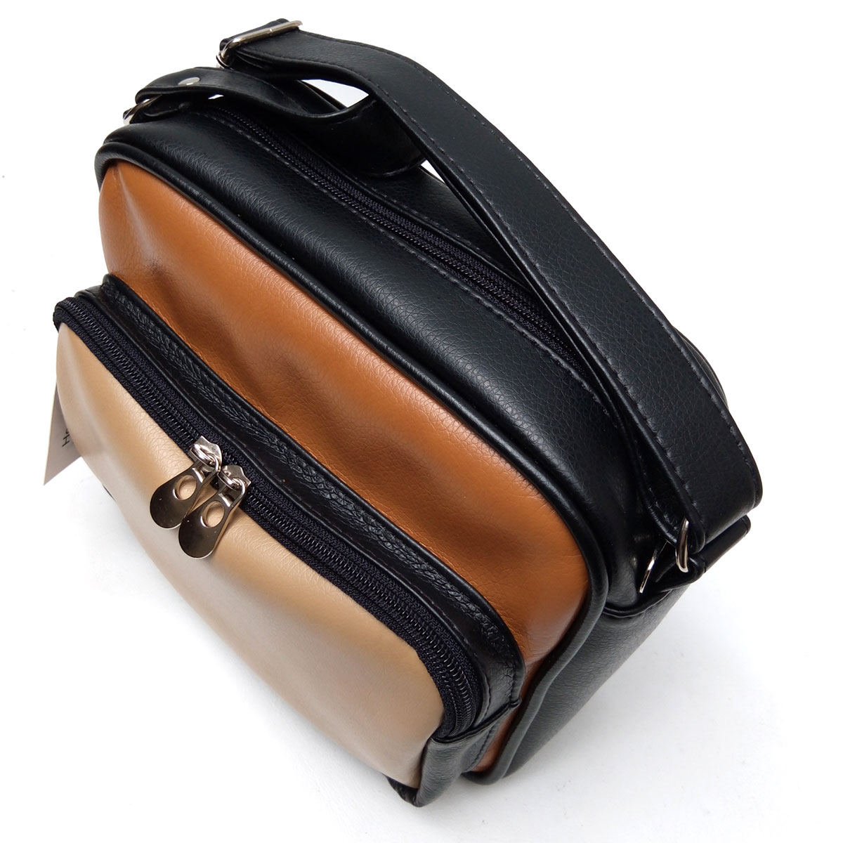 Detalle de Cartera Bandolera Cuero Eco Bolsillos | Negro/Suela/Avena