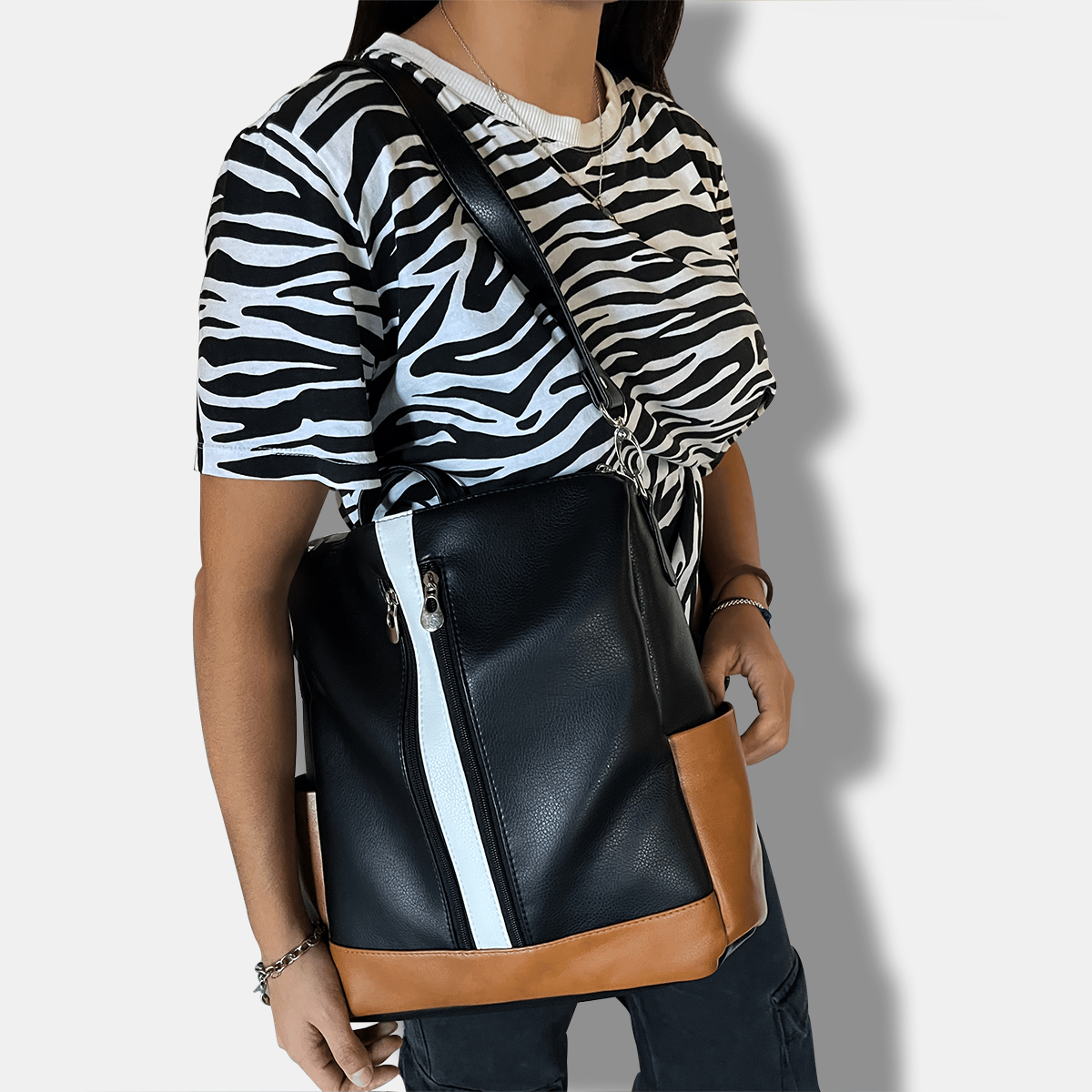 Cartera Mochila Bolso Cuero Eco Doble Cierre