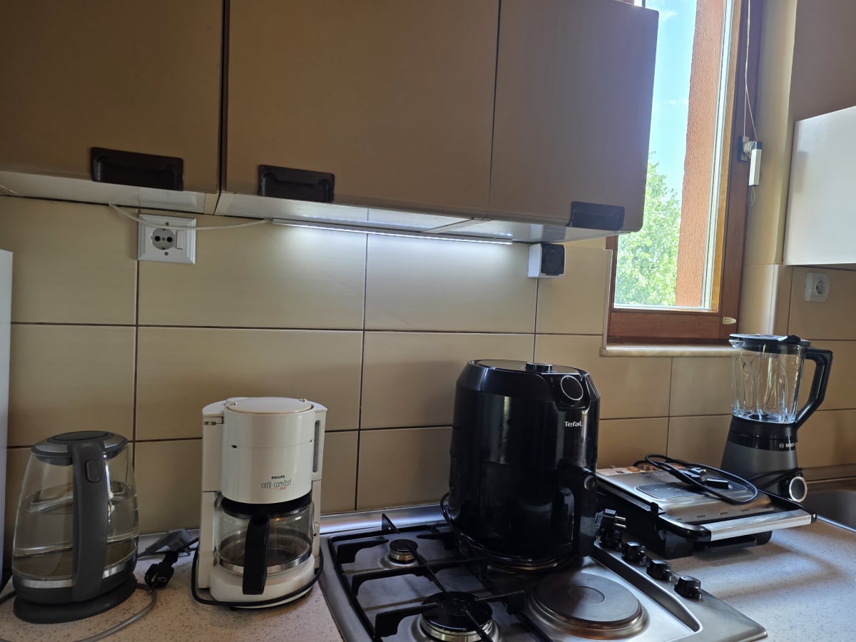 Full Kitchen