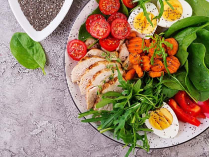 Диетолог призвала россиян употреблять больше овощей и фруктов в летний период