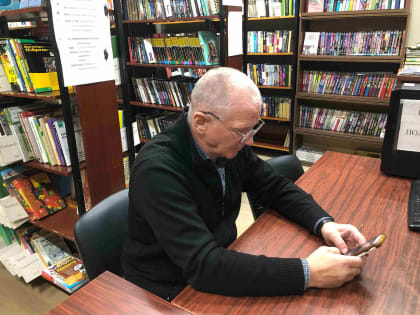 Занятия для пожилых людей в Сытьковской библиотеке