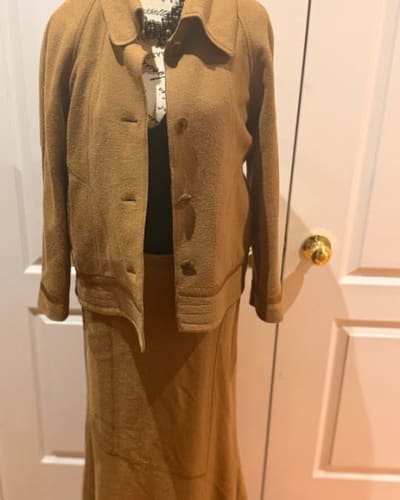 Olsen Europe 100% Wool Suit Set