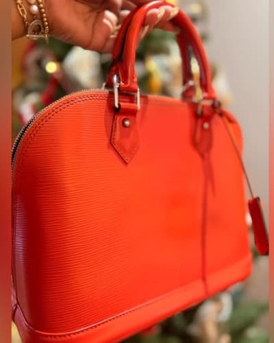 Louis Vuitton Alma PM in Epi-New Model with feet (PRICE i...