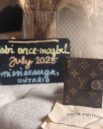 Louis Vuitton Vintage Monogram Card Holder