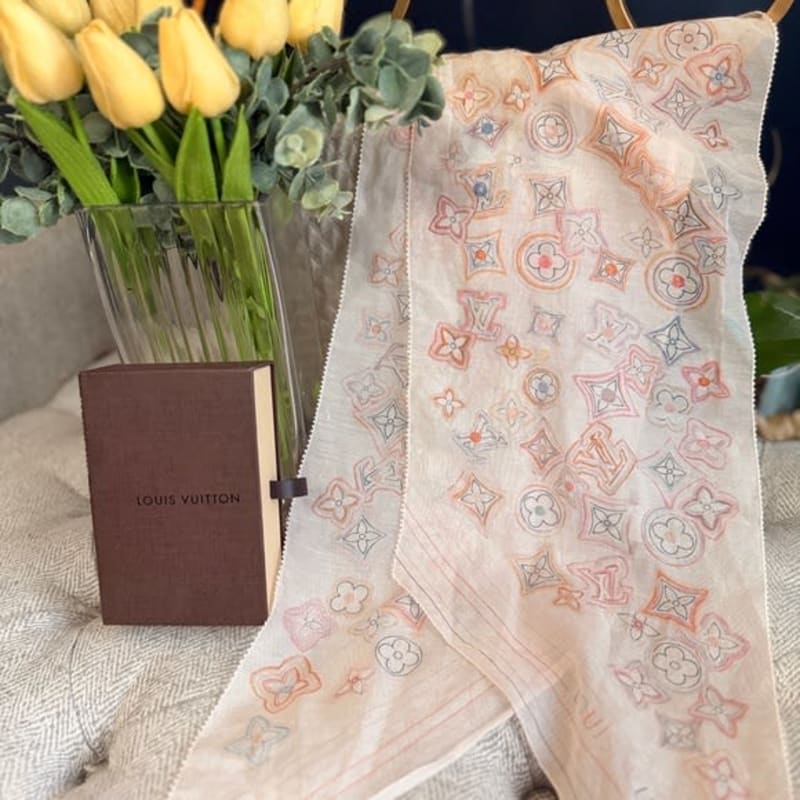 Louis Vuitton scarf/bandeau