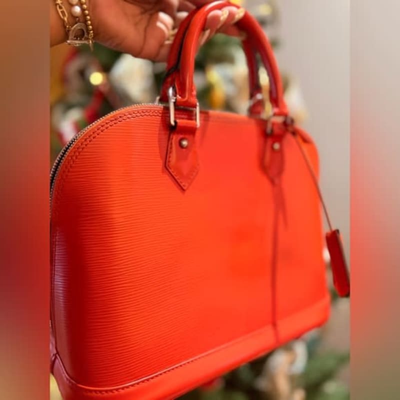 Louis Vuitton Alma PM in Epi-New Model with feet (PRICE is FIRM)