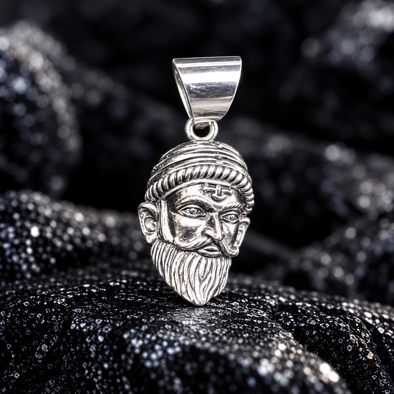 92.5 Chatrapati Shivaji Maharaj Men's Italian Pendant