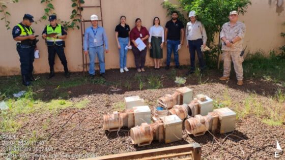 Operativo de la ANDE incautando equipos de minería de Bitcoin en Paraguay.