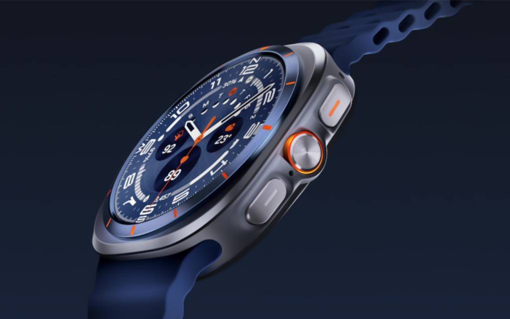 Imagen de un smartwatch Samsung Galaxy Watch Ultra en un entorno tecnológico moderno.