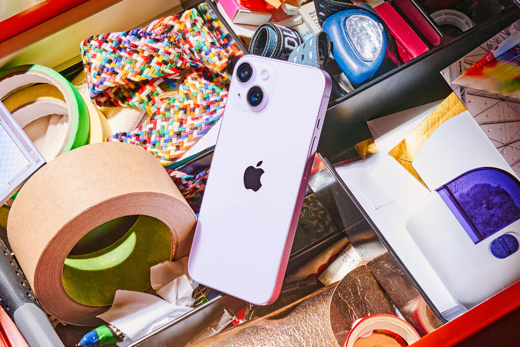 Un iPhone reacondicionado de Back Market mostrando su pantalla nítida.