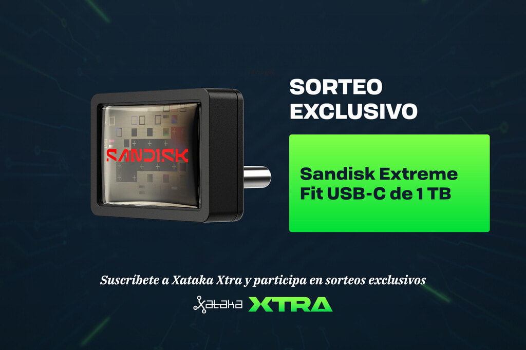 Una unidad Sandisk Extreme Fit USB-C de 1 TB conectada discretamente a un portátil moderno.