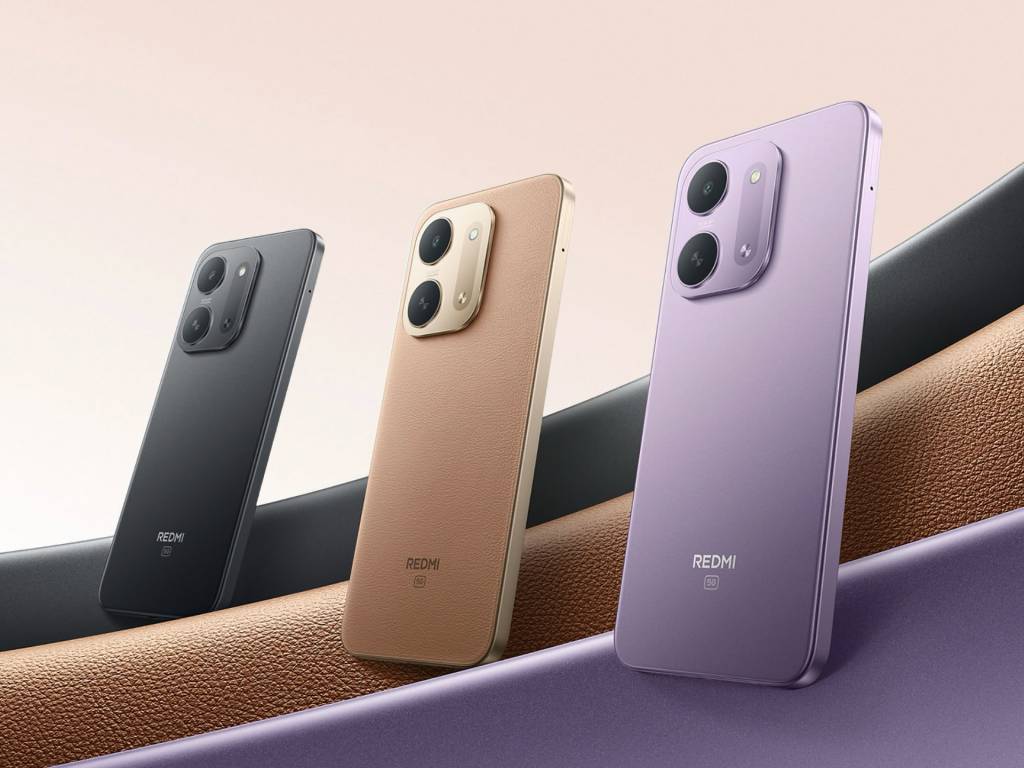 Xiaomi Redmi 17C 5G smartphone displayed with its large screen and battery icon highlighted