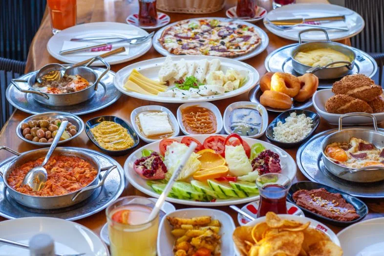 Serpme Kahvaltı