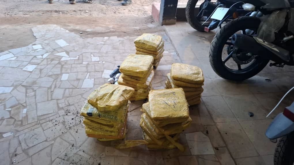 La police saisit 50 kg de cannabis et 300 grammes d'héroïne à Déukoué.