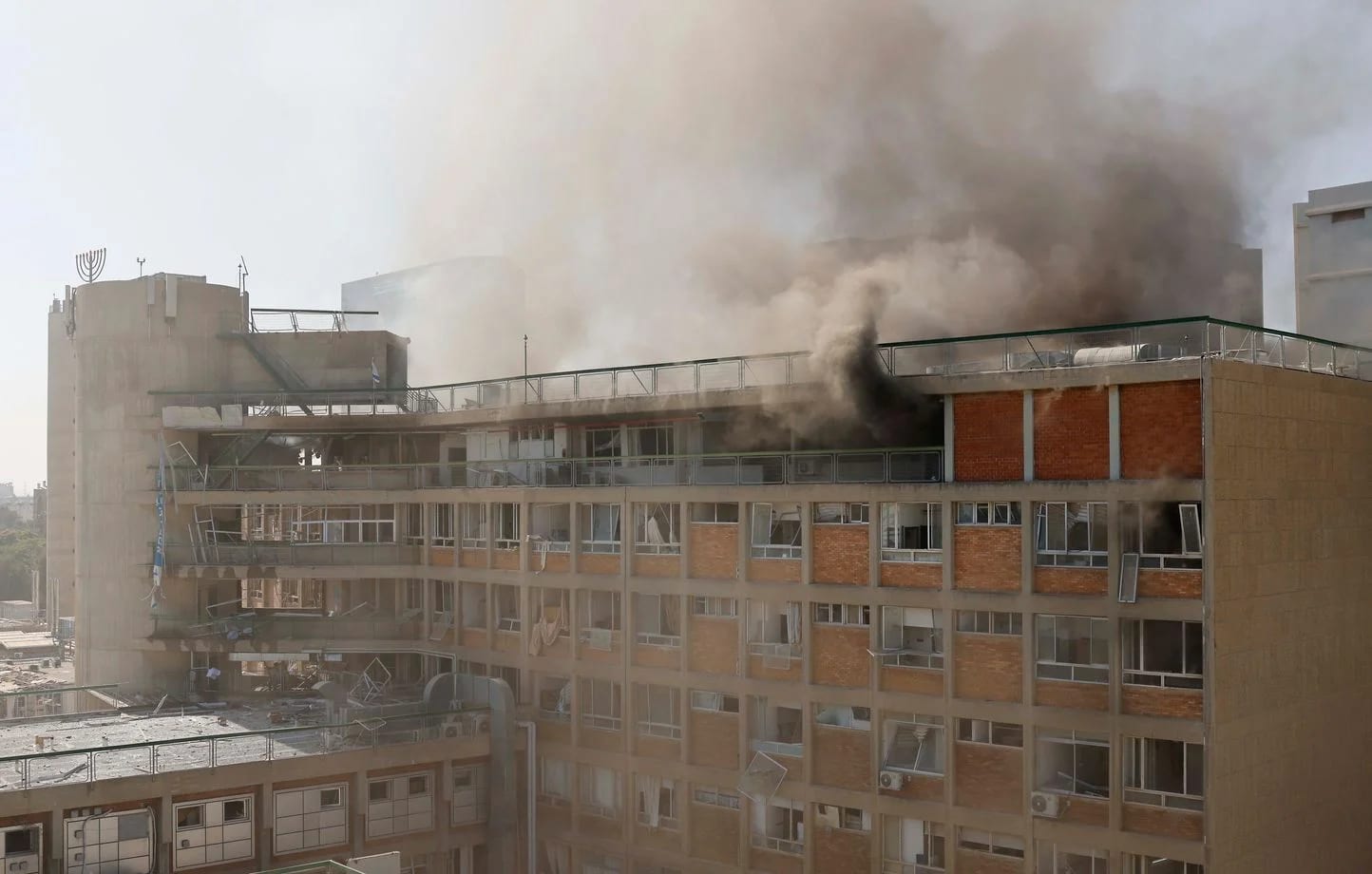 1444x920_smoke-billows-from-soroka-hospital-in-beersheba-in-southern-israel-following-an-iranian-missile-attack-on-june-19-2025-a-hospital-in-southern-israel-was-hit-during-a-barrage-of-dozens-of-iranian-missiles-.webp