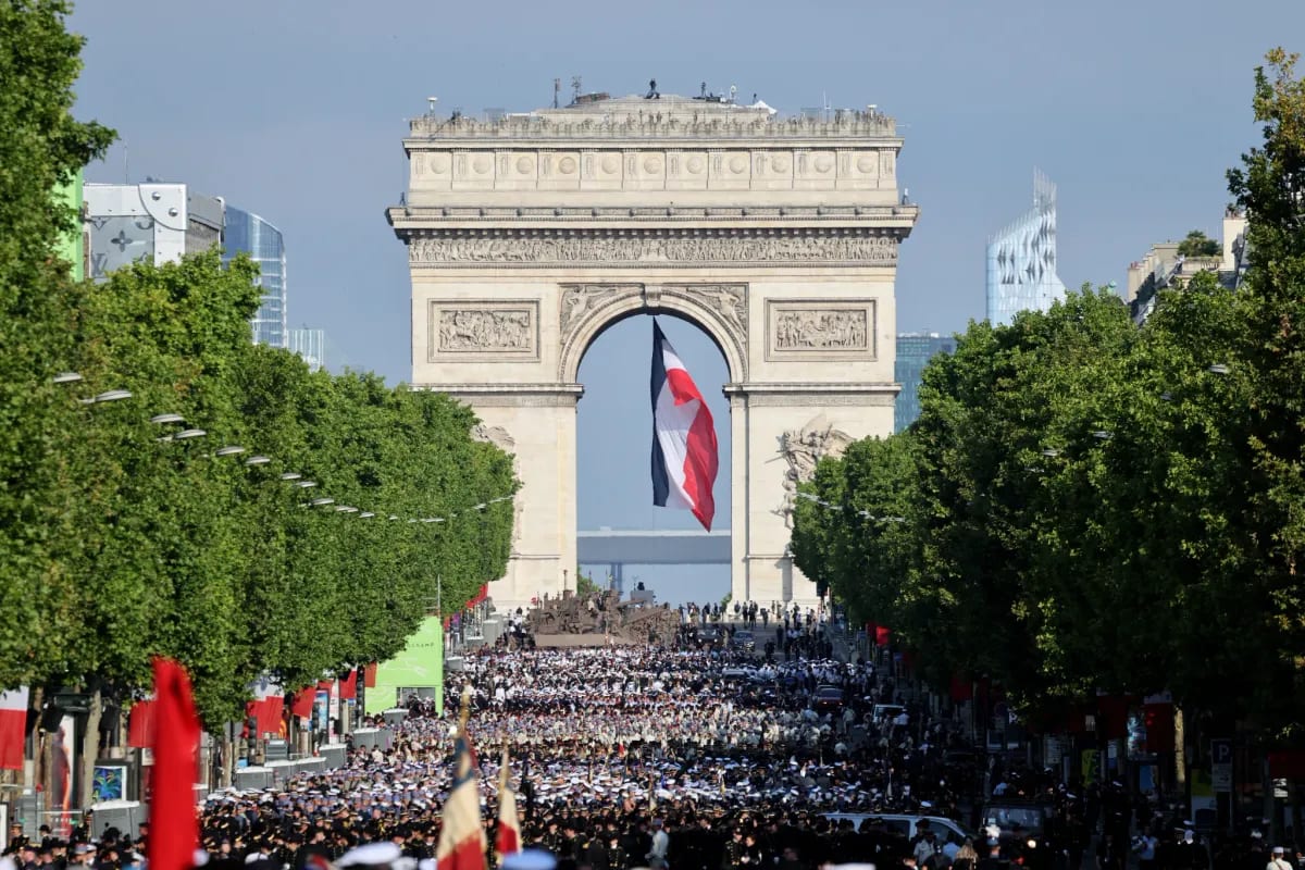 Le-defile-du-14-Juillet-2025-sur-les-Champs-Elysees-a-Paris-2111327.webp