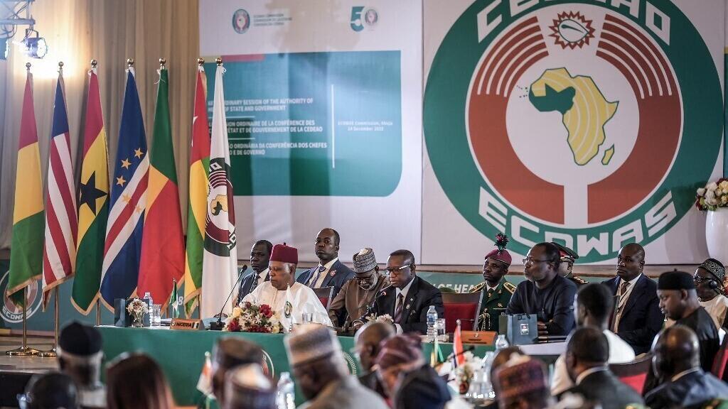 Burkina, Mali, Niger : Ils Ont Quitté La CEDEAO Par La Grande Porte, Ils Reviennent Par La Fenêtre Du GIABA