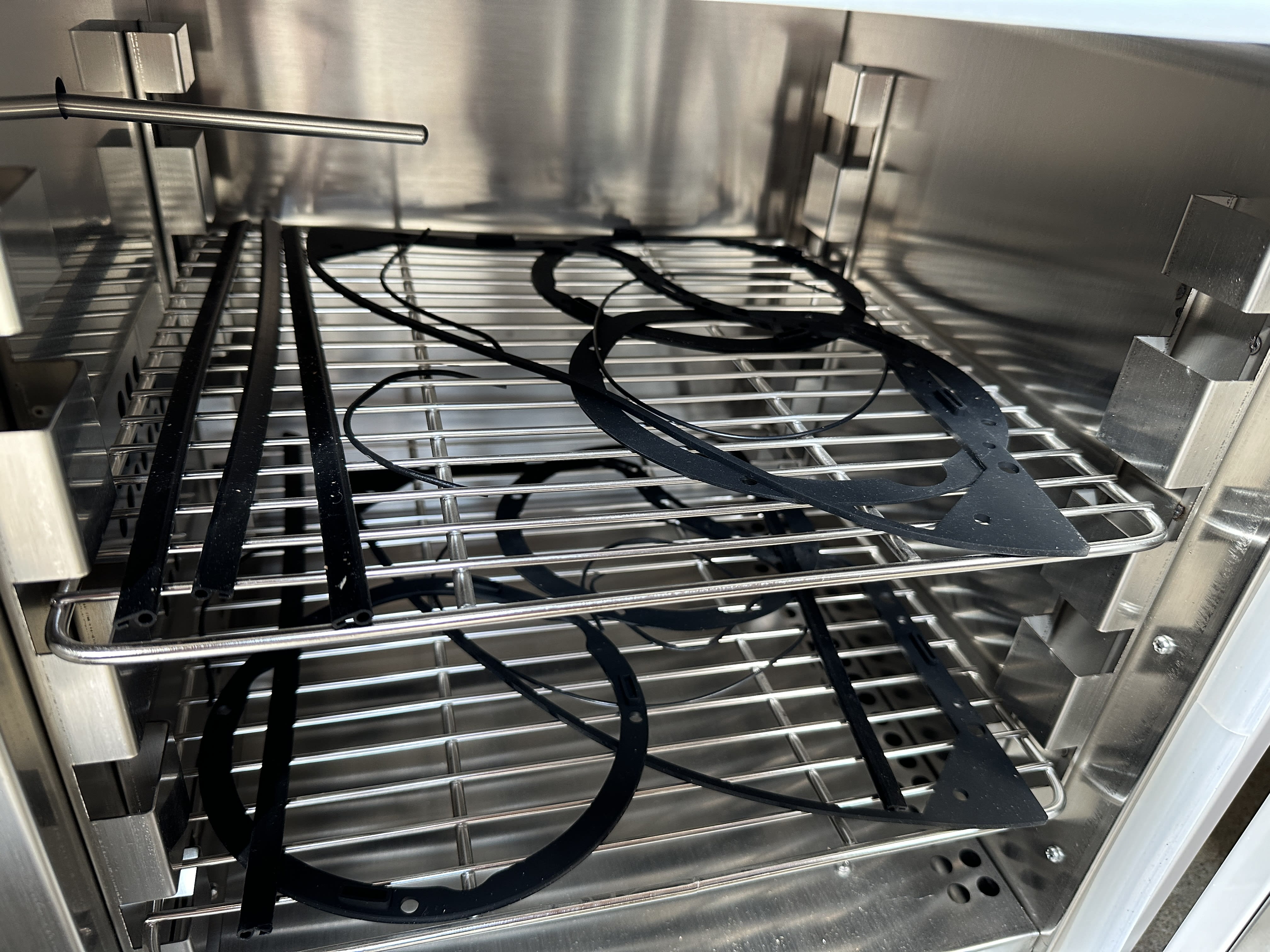 "Handle Bay" image 4