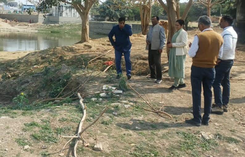 जिला कलेक्टर ने मकराना-जुसरी क्षेत्र का सघन निरीक्षण