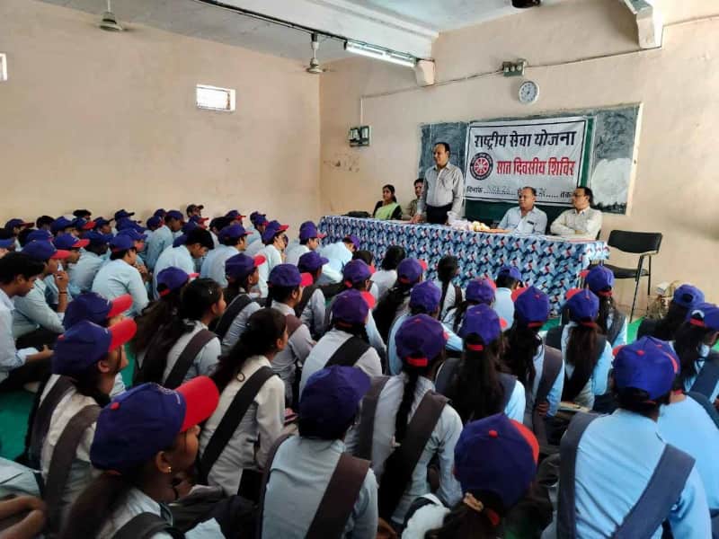 बकानी स्कूल में सेवा योजना +2 सप्त दिवसीय शिविर